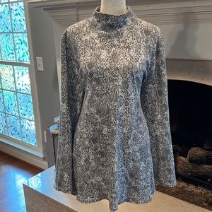 Chico’s mock-neck top size 4 (XXL)